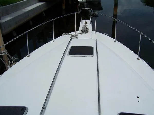 Slide: The Image of Sea Ray Diesel Sportfish 1988 - 10