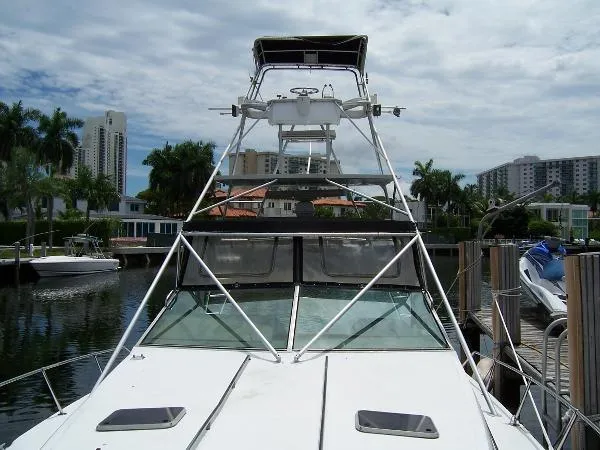 Slide: The Image of Sea Ray Diesel Sportfish 1988 - 5
