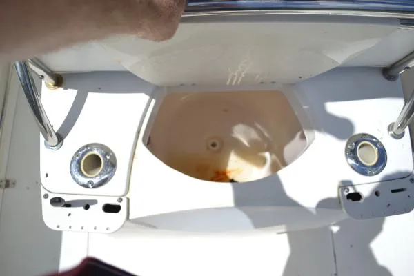 Slide: The Image of Boston Whaler 240 Outrage 2004 - 7