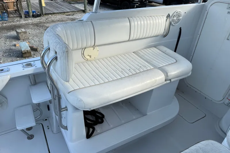 Slide: The Image of White seating area on a 2005 Glacier Bay 2680 Coastal Runner boat. - 28