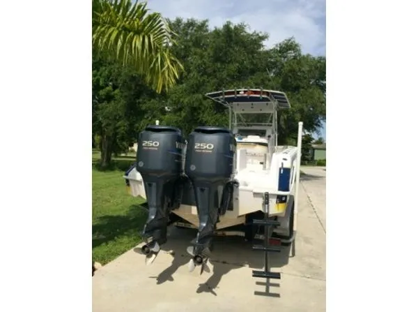 Slide: The Image of Donzi 32 ZF 2004 - 6