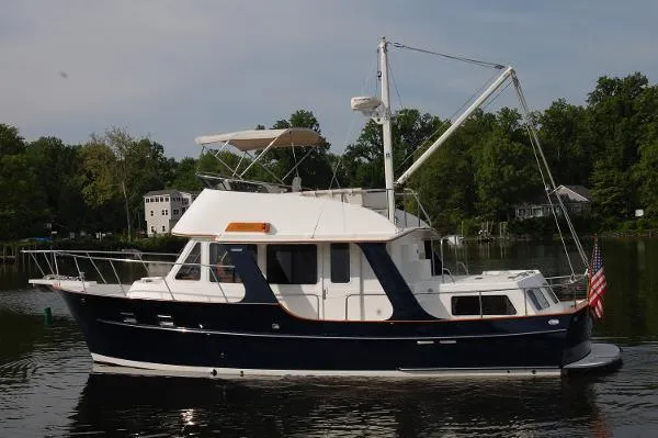 Slide: The Image of Pacific Seacraft Fast Trawler 2003 - 1