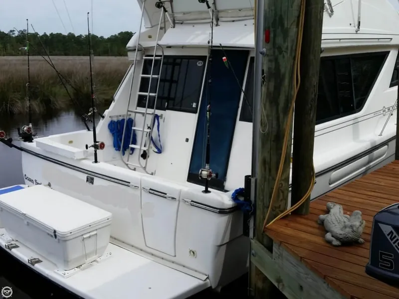 Slide: The Image of Bayliner 3988 1999 - 1