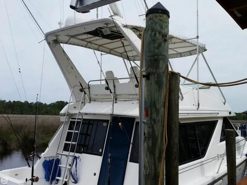 Slide: The Image of Bayliner 3988 1999 - 2