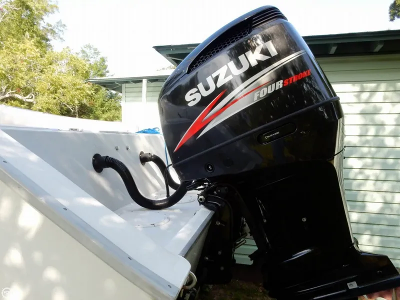 Slide: The Image of Cape Horn Yachts 27 Center Console 1996 - 6