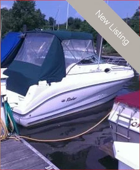 Slide: The Image of Rinker 242 Fiesta Vee 2000 - 3