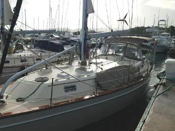 Slide: The Image of Island Packet 440 2006 - 2