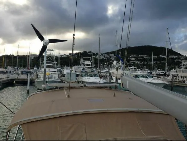 Slide: The Image of Island Packet 440 2006 - 8