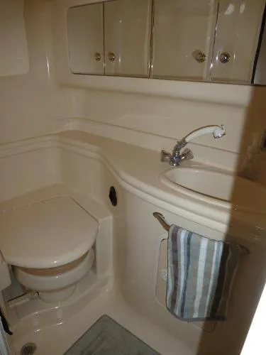 Slide: The Image of Sea Ray 340 Sundancer 2003 - 9