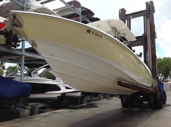 Slide: The Image of Boston Whaler 320 Outrage 2007 - 3