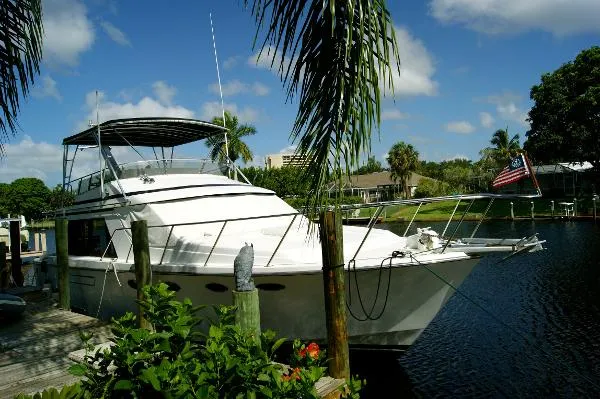 Slide: The Image of Ocean Alexander 42 Sedan Bridge 1990 - 2