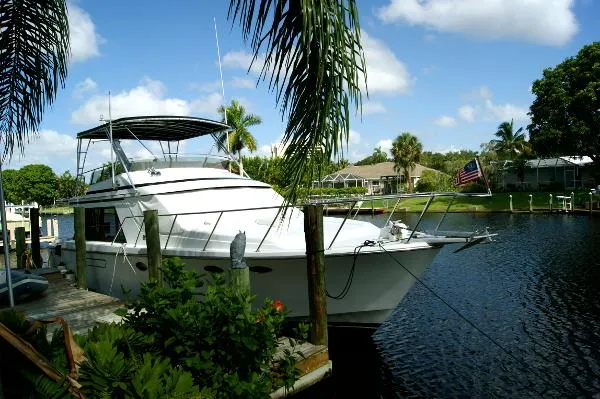 Slide: The Image of Ocean Alexander 42 Sedan Bridge 1990 - 4