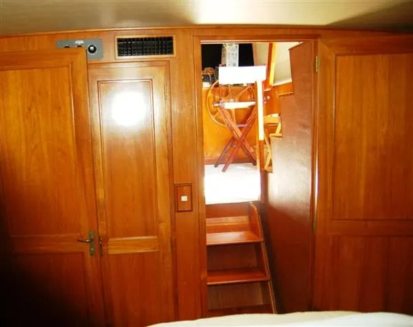 Slide: The Image of Ocean Alexander Sundeck 39 BR9149 1987 - 6