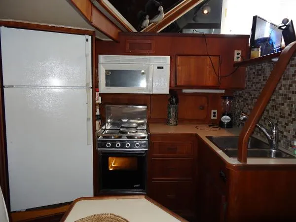Slide: The Image of Chris-Craft Catalina 426 1986 - 8