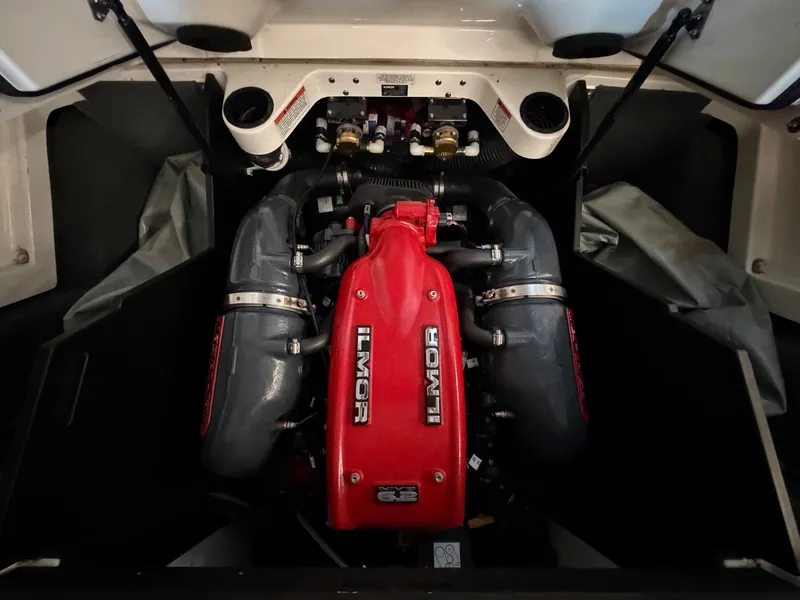 Slide: The Image of MasterCraft X23 2016 - 20