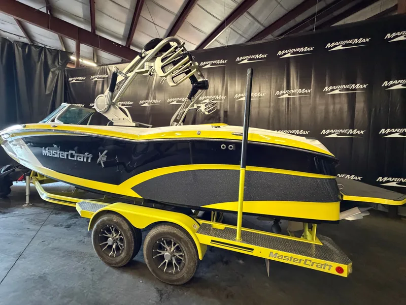 Slide: The Image of MasterCraft X23 2016 - 5