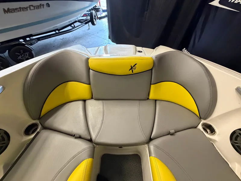Slide: The Image of MasterCraft X23 2016 - 53