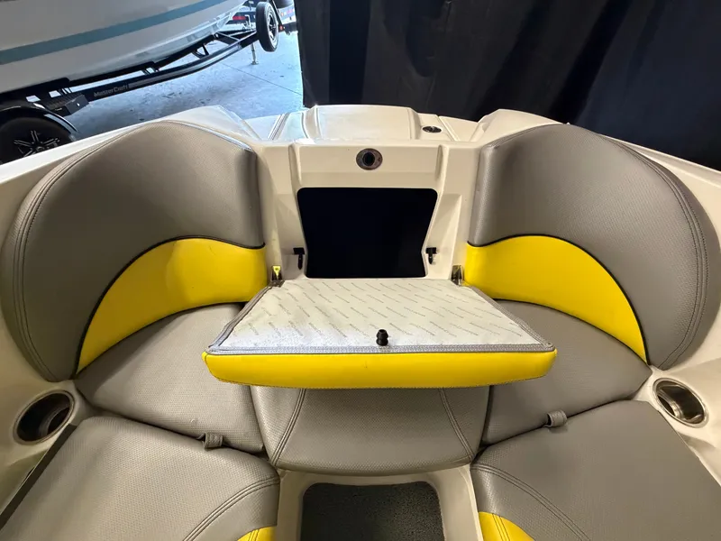 Slide: The Image of MasterCraft X23 2016 - 61