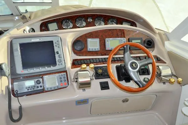 Slide: The Image of Sea Ray 480 Motor Yacht 2002 - 4