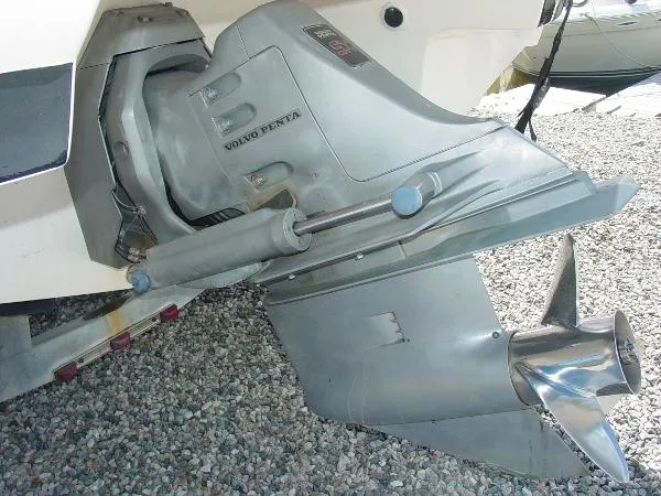 Slide: The Image of Regal 2250 Cuddy 2006 - 3