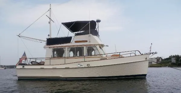 Slide: The Image of Grand Banks 32 Woody 1969 - 3