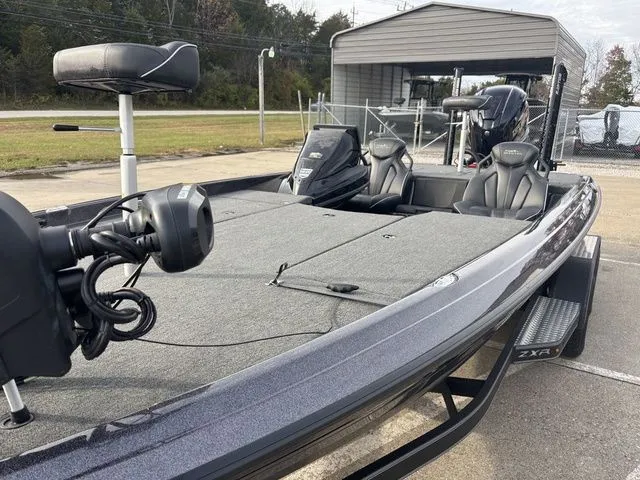 Slide: The Image of Skeeter ZXR21 2023 - 14