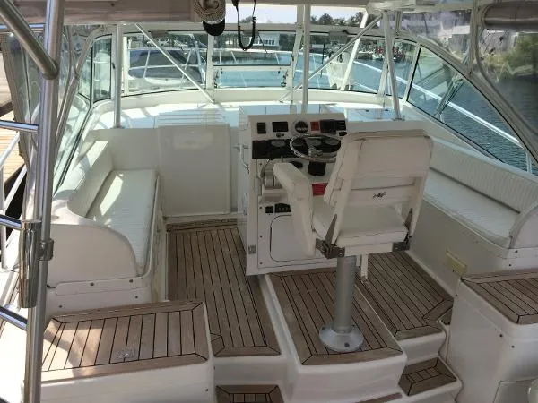 Slide: The Image of Luhrs 38 Open 2006 - 11