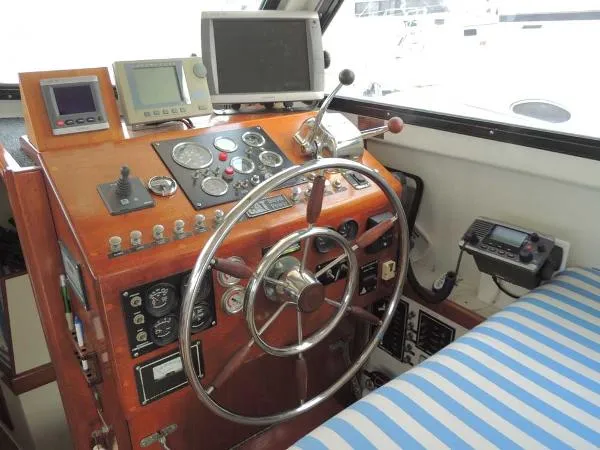 Slide: The Image of ROBBINS 40 Robbins Deadrise Customized for cruising 1996 - 10