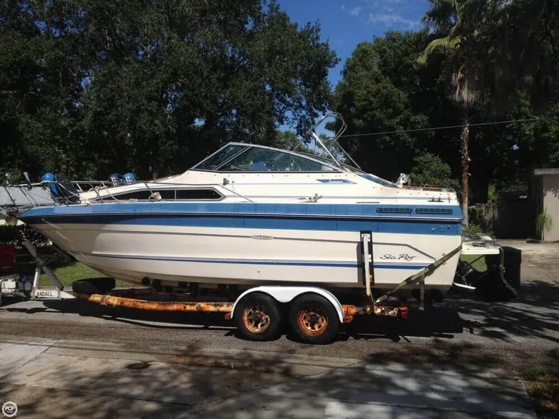 Slide: The Image of Sea Ray 270 Sundancer 1987 - 7