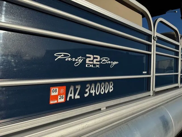 Slide: The Image of Sun Tracker Party Barge 22 XP3 2021 - 19