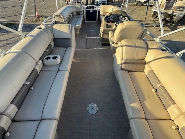 Slide: The Image of Sun Tracker Party Barge 22 XP3 2021 - 29