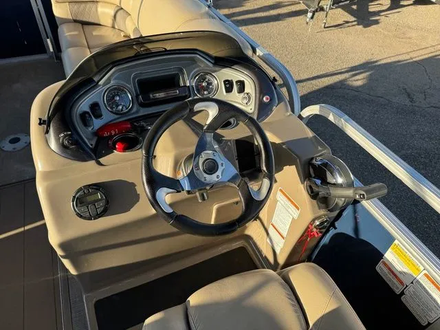 Slide: The Image of Sun Tracker Party Barge 22 XP3 2021 - 31