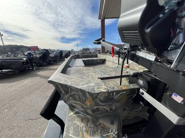 Slide: The Image of War Eagle 1853 Gladiator 2026 - 16