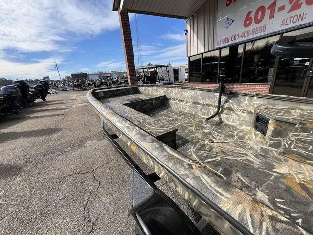 Slide: The Image of War Eagle 1853 Gladiator 2026 - 19