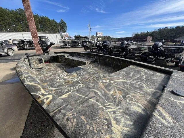 Slide: The Image of War Eagle 1853 Gladiator 2026 - 7