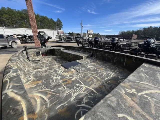 Slide: The Image of War Eagle 1853 Gladiator 2026 - 8