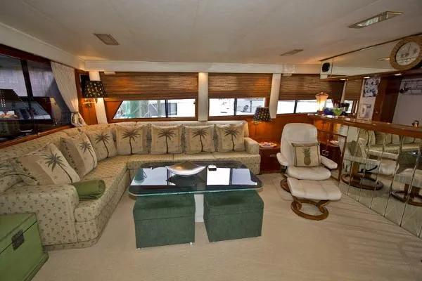 Slide: The Image of Vantare Cockpit Motor Yacht 1988 - 4