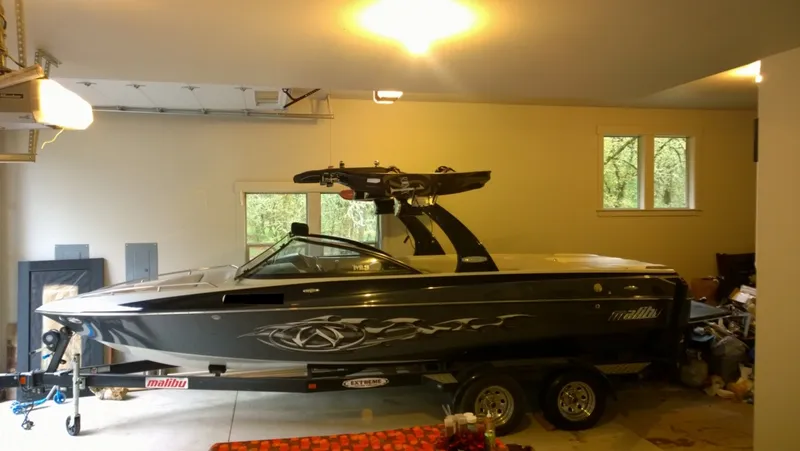 Slide: The Image of Malibu 23 Wakesetter LSV 2007 - 1