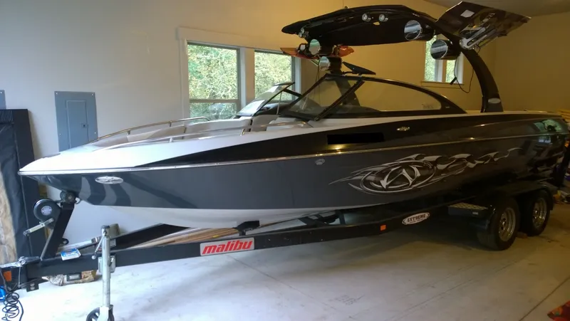Slide: The Image of Malibu 23 Wakesetter LSV 2007 - 2