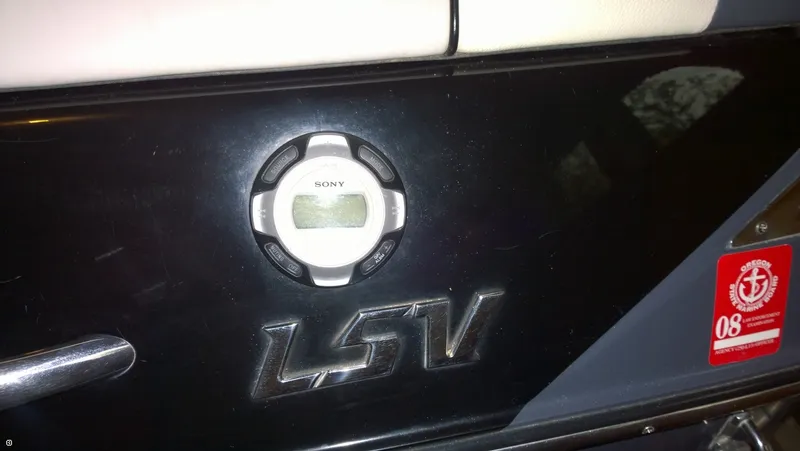 Slide: The Image of Malibu 23 Wakesetter LSV 2007 - 8