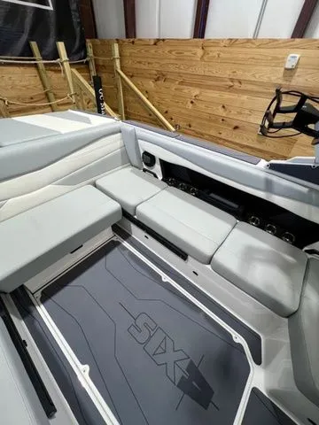 Slide: The Image of Axis Wake Research AXIS A225 2026 - 17