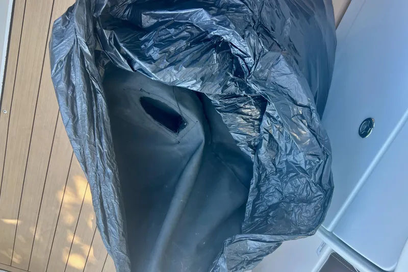 Slide: The Image of Boat Cover - 22