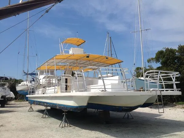 Slide: The Image of Catamaran 48 Custom 2010 - 0
