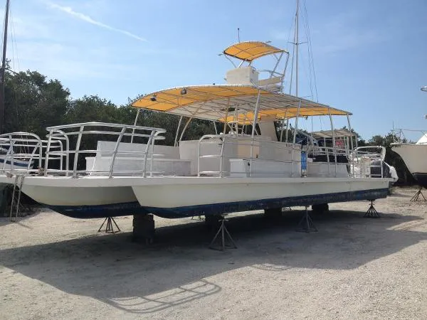 Slide: The Image of Catamaran 48 Custom 2010 - 1