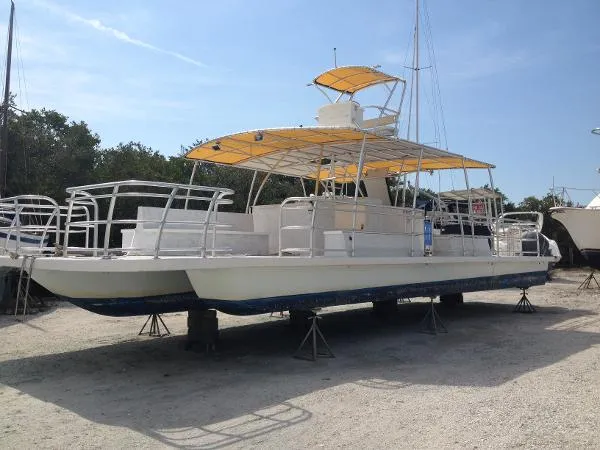 Slide: The Image of Catamaran 48 Custom 2010 - 2