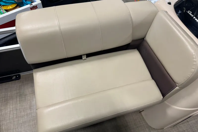 Slide: The Image of Beige seating on 2019 Sun Tracker Fishin' Barge 22 XP3 pontoon boat. - 10