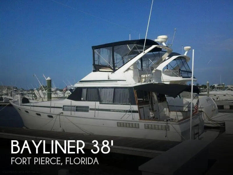 Slide: The Image of Bayliner 3888 Motoryacht 1991 - 0
