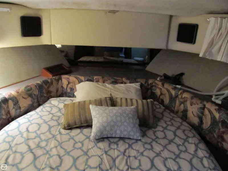 Slide: The Image of Bayliner 3888 Motoryacht 1991 - 3