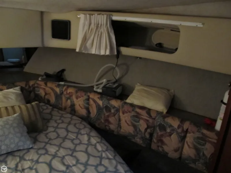 Slide: The Image of Bayliner 3888 Motoryacht 1991 - 4