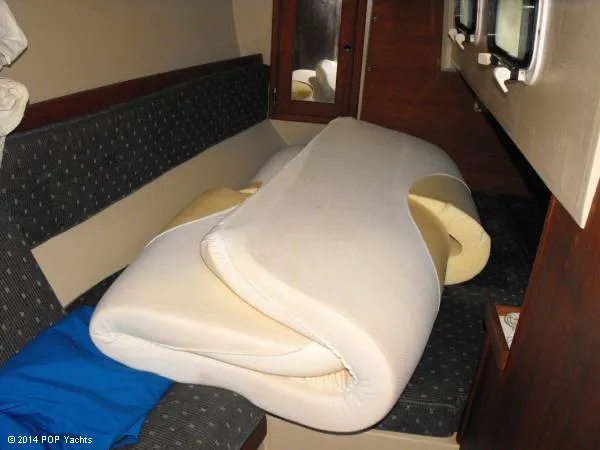 Slide: The Image of Catalina 34T Sailboat 1988 - 6
